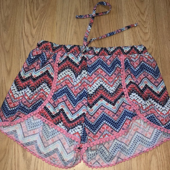 Patterned shorts - Picture 1 of 3